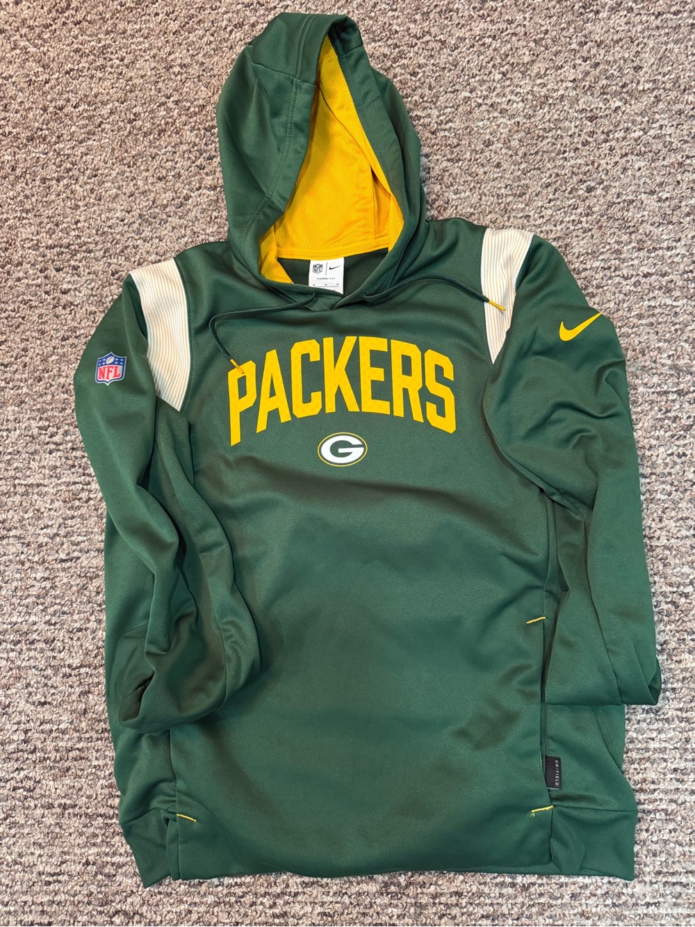 Women’s Nike Green & Yellow Green Bay Packers Pullover Hoodie Medium